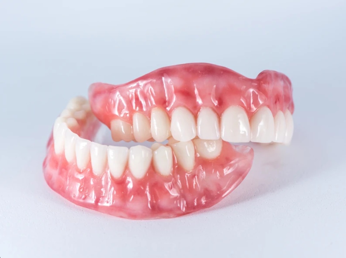 dentures in Multan